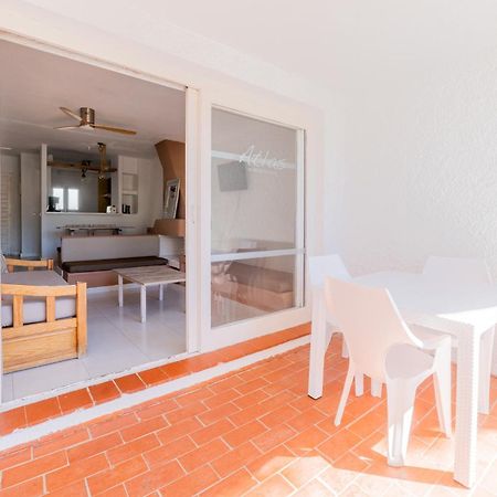 Atlas Apartments Ibiza Santa Eularia des Riu Exteriör bild