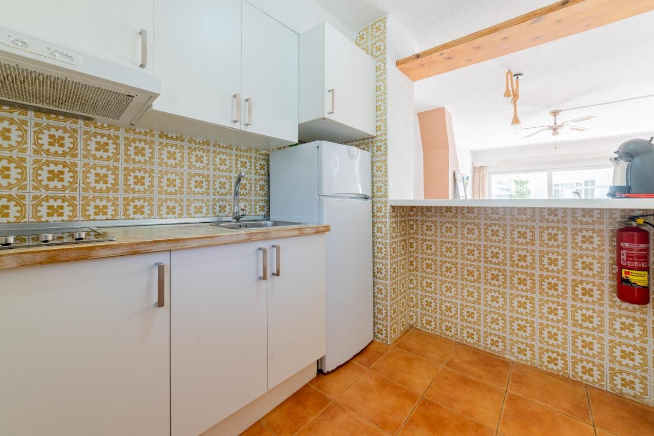 Atlas Apartments Ibiza Santa Eularia des Riu Exteriör bild