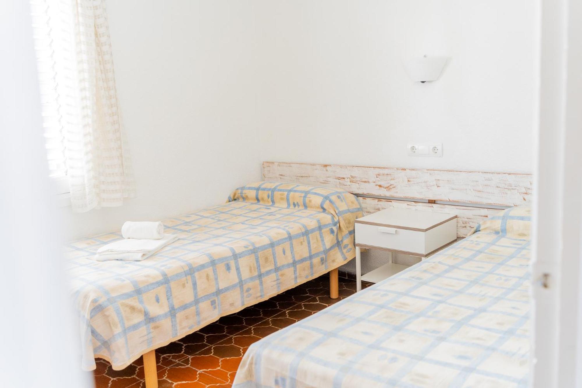 Atlas Apartments Ibiza Santa Eularia des Riu Exteriör bild