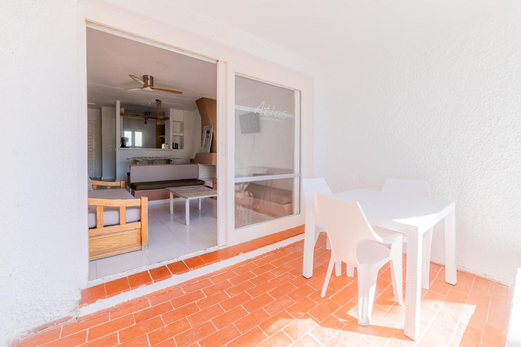 Atlas Apartments Ibiza Santa Eularia des Riu Exteriör bild