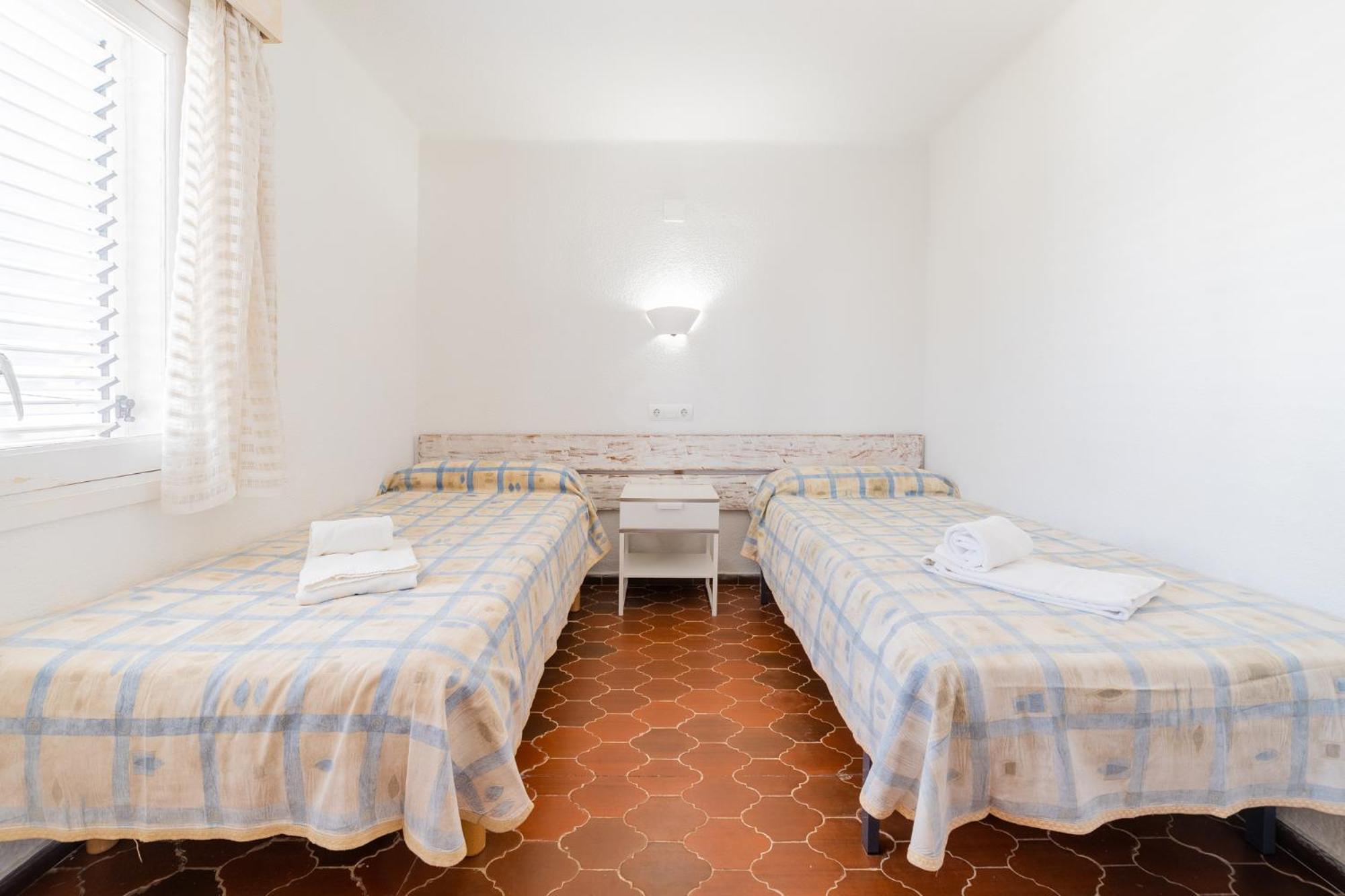 Atlas Apartments Ibiza Santa Eularia des Riu Exteriör bild