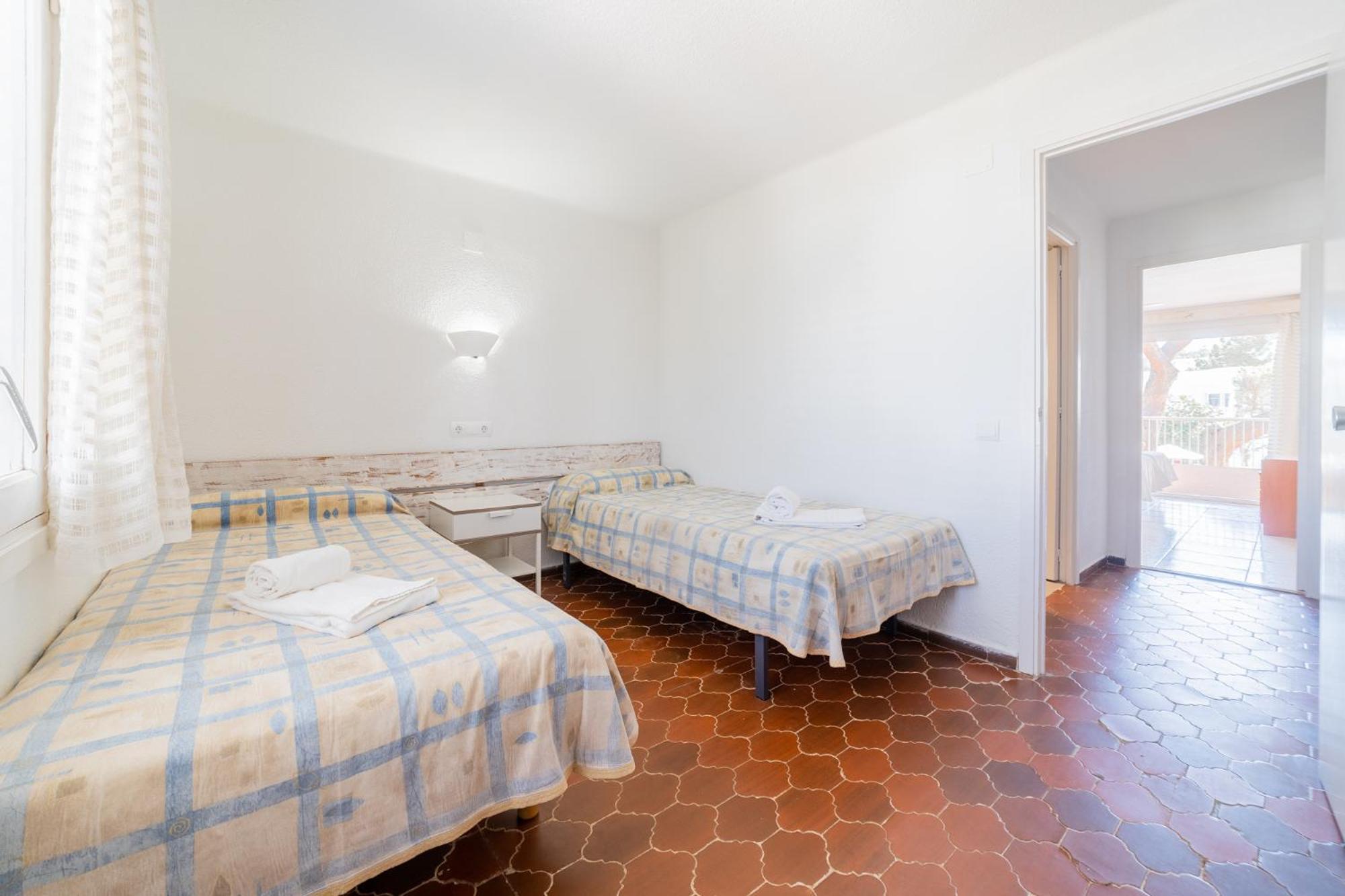 Atlas Apartments Ibiza Santa Eularia des Riu Exteriör bild