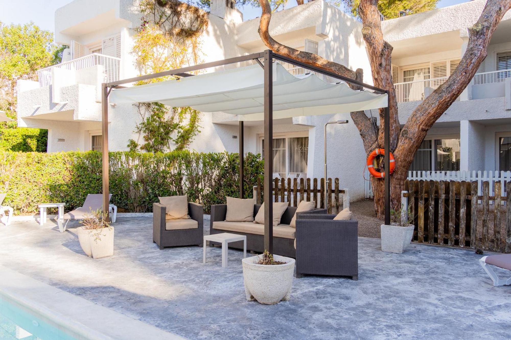Atlas Apartments Ibiza Santa Eularia des Riu Exteriör bild