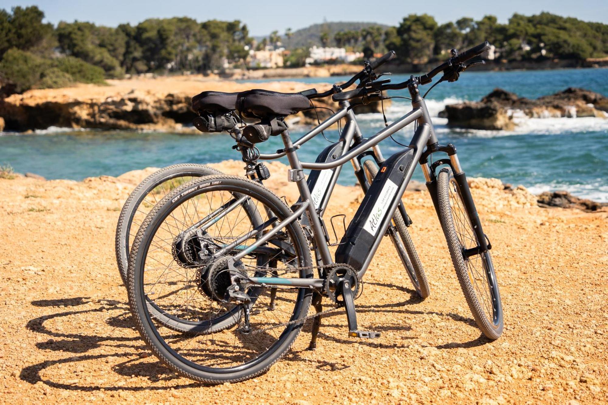 Atlas Apartments Ibiza Santa Eularia des Riu Exteriör bild